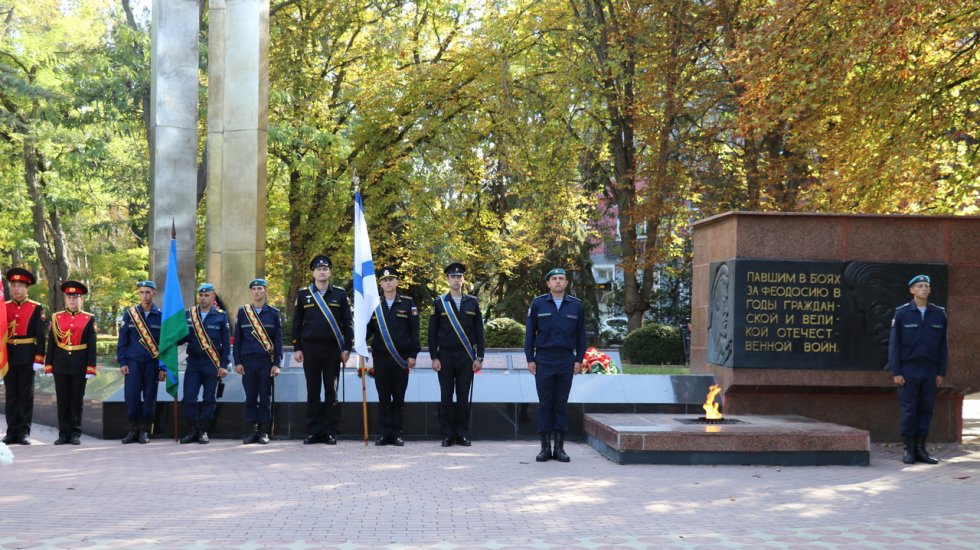 В Феодосии состоялось торжественное открытие Вахты памяти поколений – «Пост № 1»