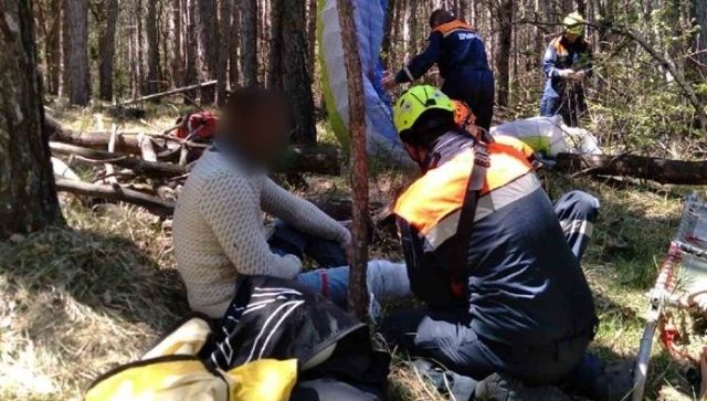 Упавшего в лес парапланериста нашли на склоне горы Ай-Петри спасатели