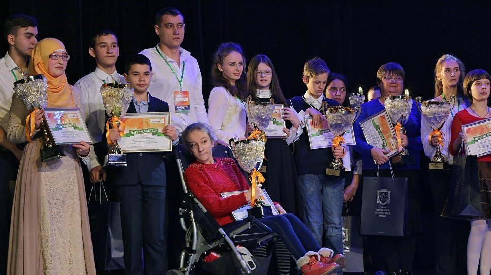 Более 30 крымских детей получили награды конкурса «Преград нет»
