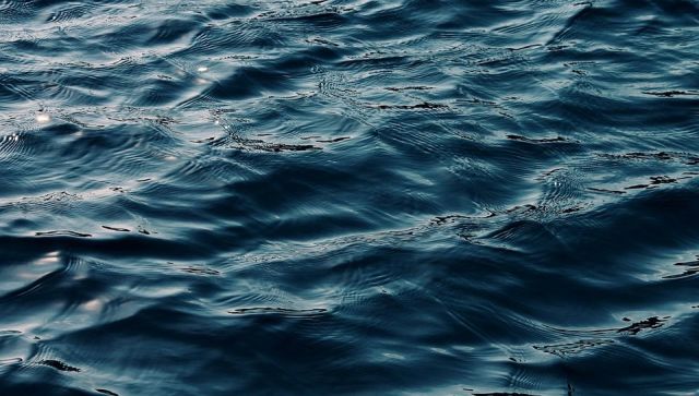 Из моря в районе Сочи спасли закалявшуюся девушку