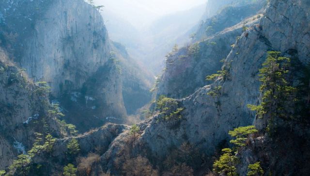 В Большом каньоне Крыма спасли туристку