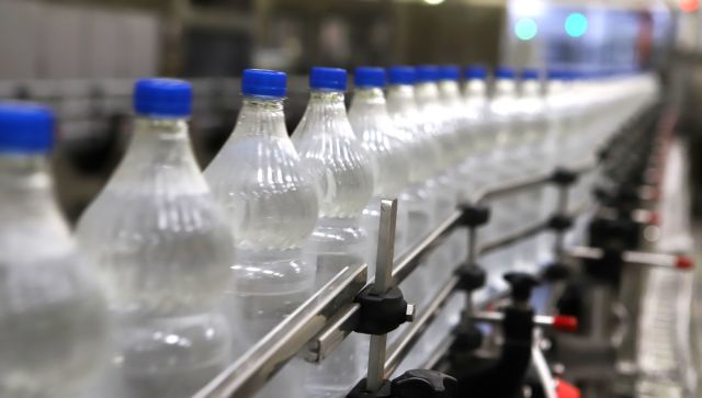Как изменится стоимость питьевой воды в Крыму из-за ограничений