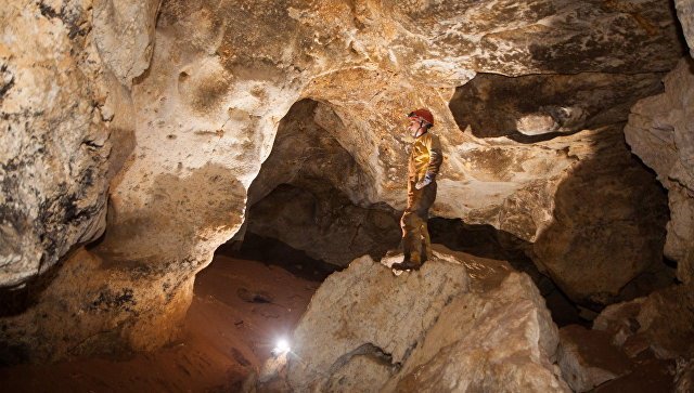 Спелеологи начали сканировать пещеру под «Тавридой»