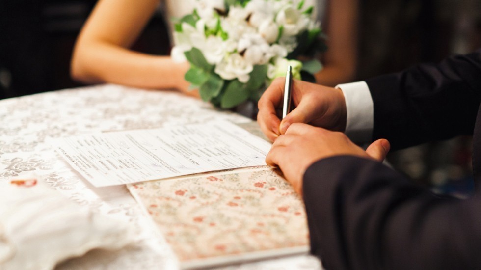 Минюст РК: В Республике Крым временно приостанавливается государственная регистрация заключения брака в торжественной обстановке