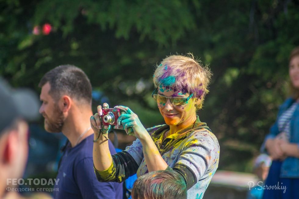 Фестиваль красок в Феодосии, май 2018 #11070