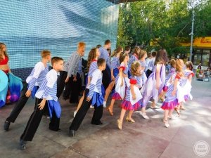 Фото концерта на День города 2017 и юбилей Айвазовского в Феодосии #2076...