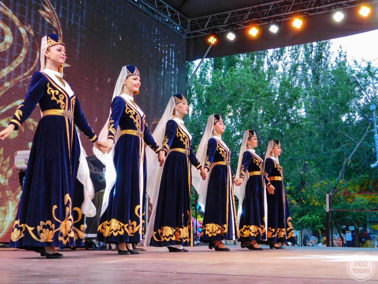 Фото концерта на День города 2017 и юбилей Айвазовского в Феодосии #2114