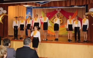Фото празднования 45-летия школы №17 в Феодосии #5310