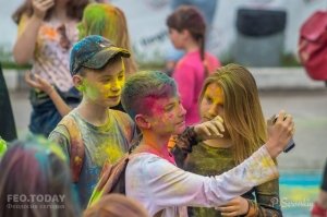 Фестиваль красок в Феодосии, май 2018 #11236