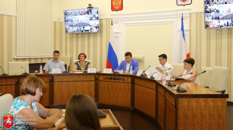 Игорь Михайличенко провел совещание, посвященное реализации закона о контрактной системе