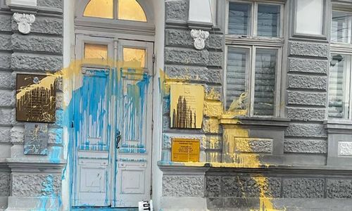 Разбрызгавшему краску на здание мэрии Евпатории дали 15 лет строгого режима
