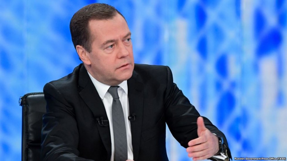Медведев об агрессии подростков: универсального рецепта нет