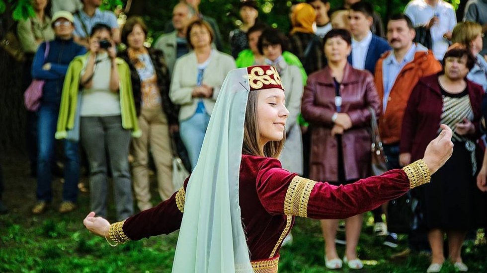 Национальный крымскотатарский праздник Хыдырлез - яркое событие для крымчан и туристов