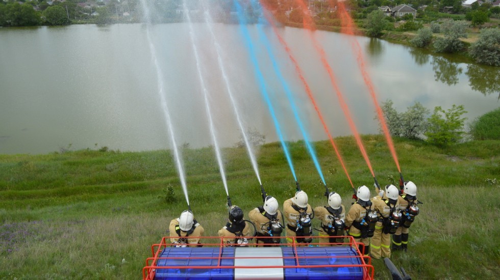 Огнеборцы ГКУ РК «Пожарная охрана Республики Крым» присоединились к празднованию Дня России