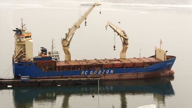 Сингапур хочет продать попавшее под санкции судно «Севастополь» из РФ