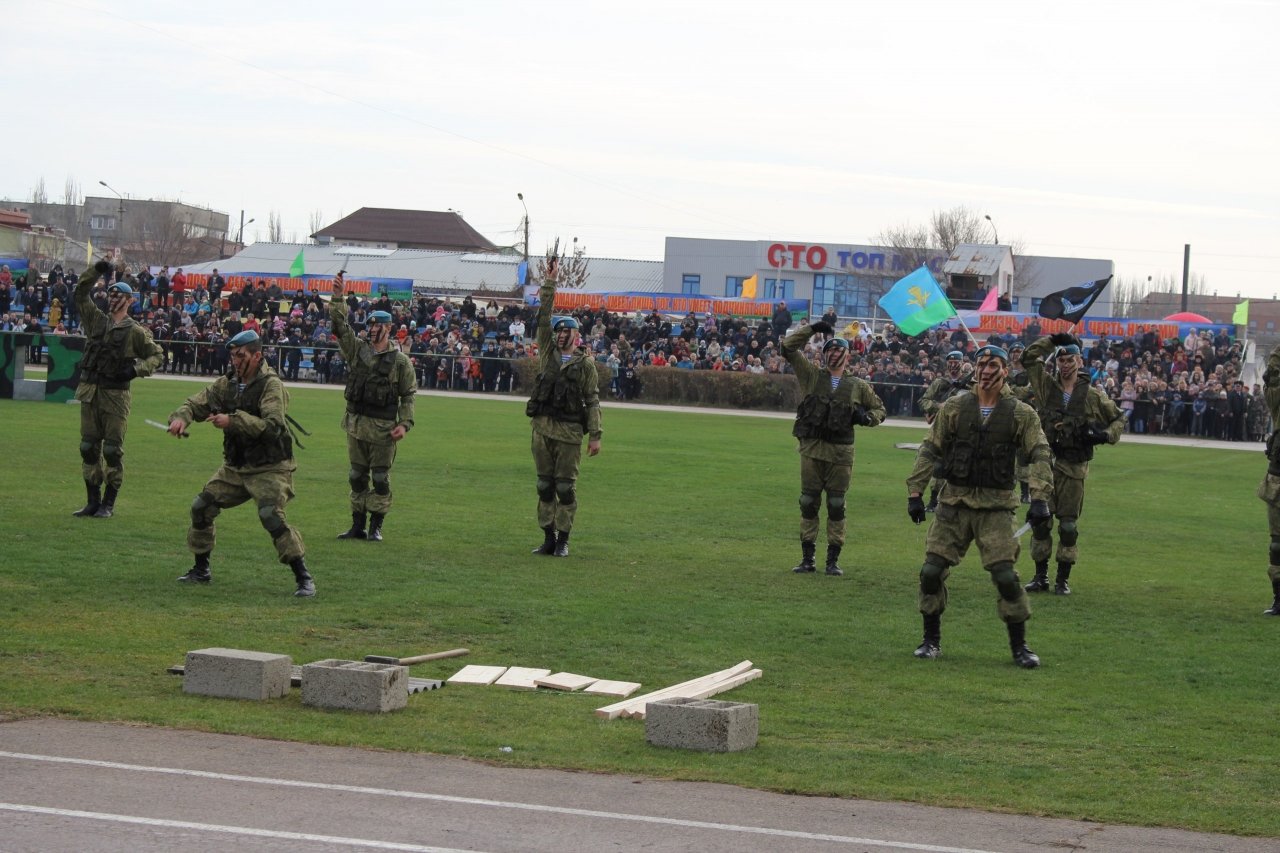 Фото торжественного открытия десантного батальона в Феодосии #5921