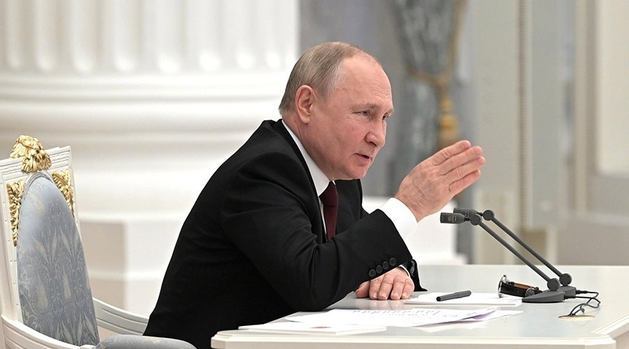 Президент России принял решение признать независимость ДНР и ЛНР