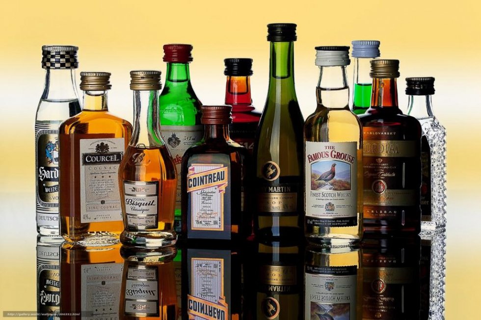 Феодосиец стал фигурантом уголовного дела о незаконной продаже элитного алкоголя