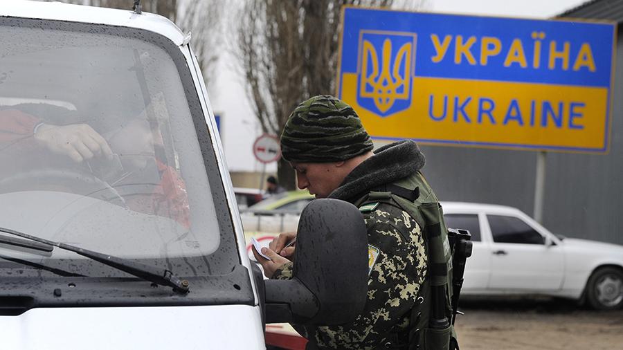 Украина продлила запрет на въезд мужчинам из России