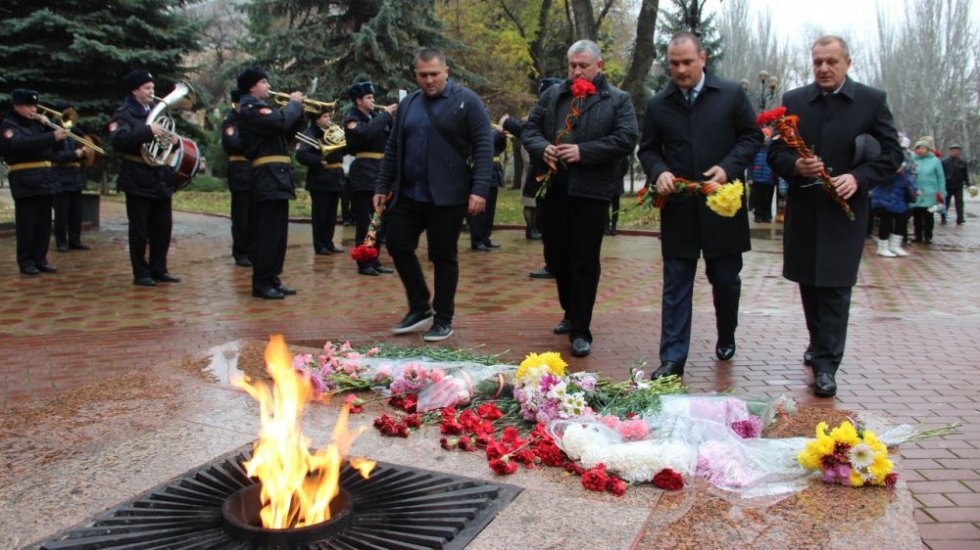 Феодосийцы почтили память неизвестных солдат, павших за Родину