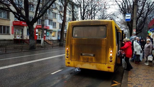 С 7 марта в России запрещено высаживать из транспорта детей