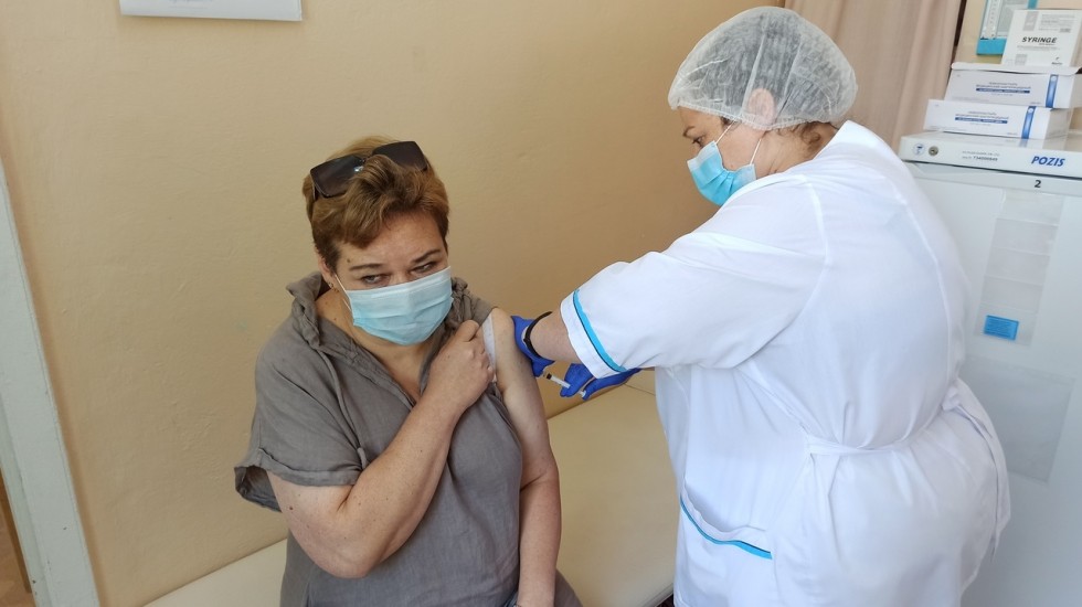 Минздрав РК: В Феодосии мобильная бригада медиков выезжает в организованные коллективы для вакцинации от гриппа