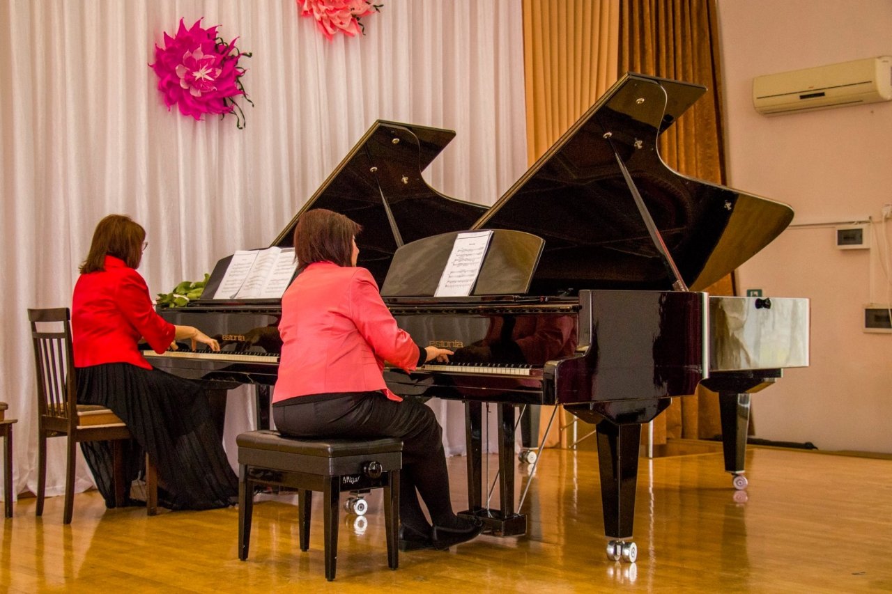 Фото празднования юбилея директора первой музыкальной школы Феодосии #5834