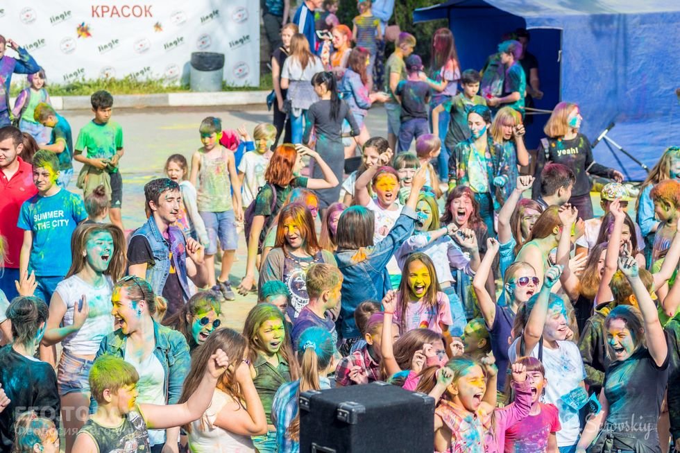 Фестиваль красок в Феодосии, май 2018 #11083