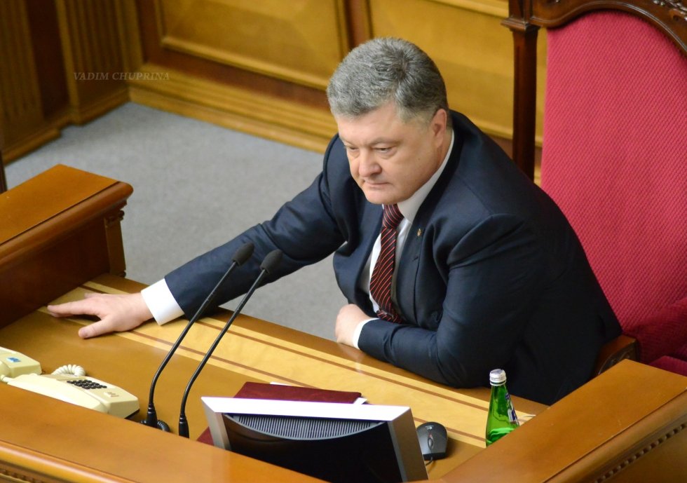 Порошенко утвердил меры по защите интересов Украины в Черном и Азовском морях