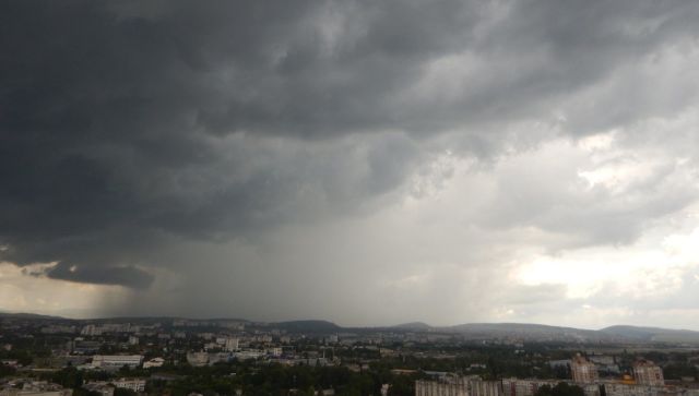 Погода в Крыму на понедельник: снова грозы
