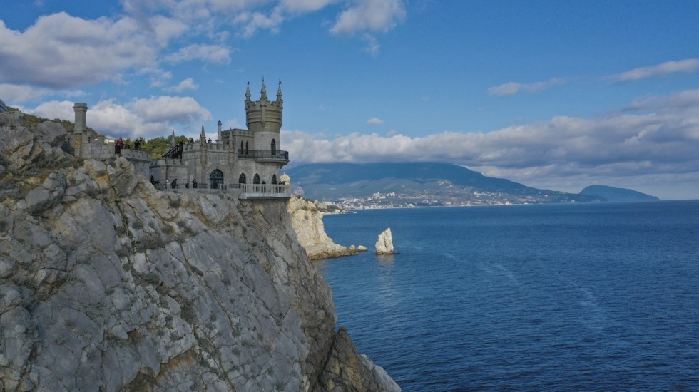 Минкурортов РК: Ко Дню туризма турпортал Крыма Travel Crimea подготовил фотопроект «Крым. Разный и любимый»