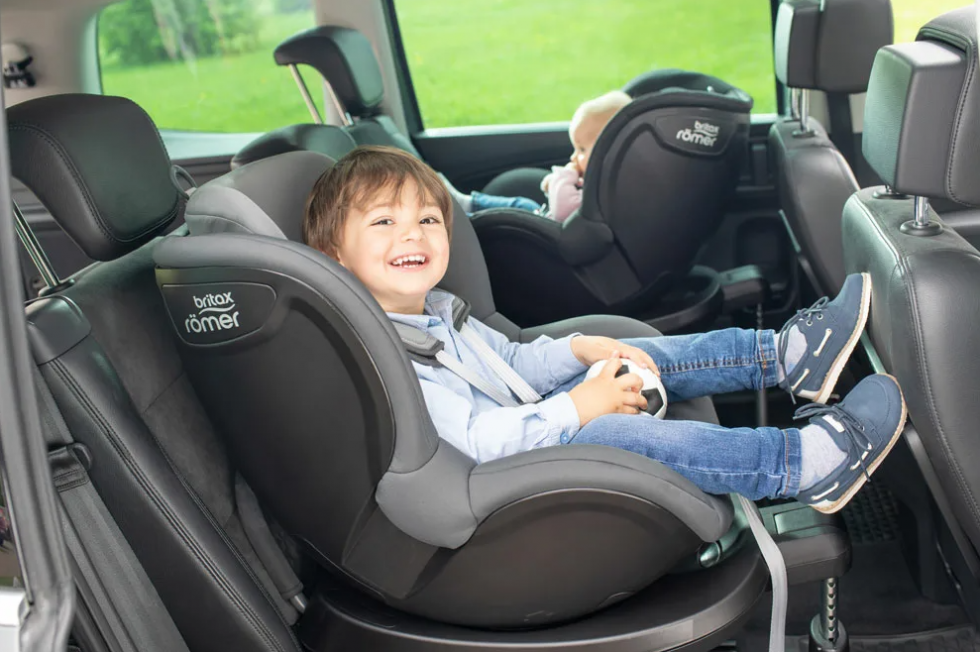 ОГИБДД по г. Феодосия информирует о необходимости использования детских кресел при перевозке детей в автомобиле