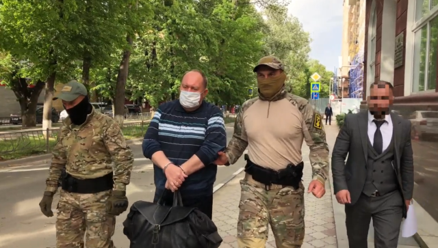 Экс-директору «Крымавтотранса» грозит 10 лет тюрьмы за огромные премии