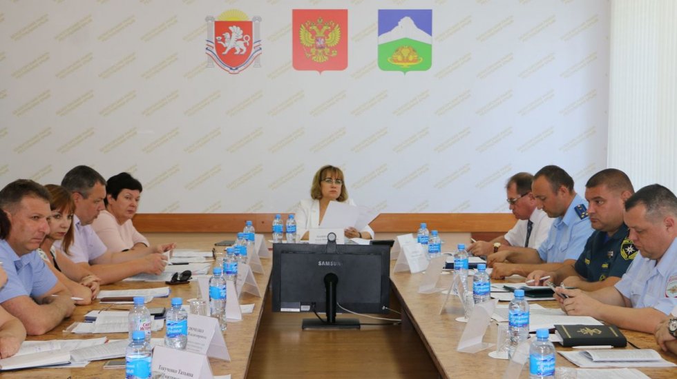 Алла Пашкунова в Белогорском районе провела выездное заседание Республиканской комиссии по делам несовершеннолетних и защите их прав