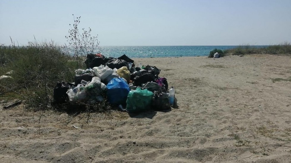 Минприроды Крыма: Коса Беляус полностью очищена от несанкционированных свалок бытового мусора
