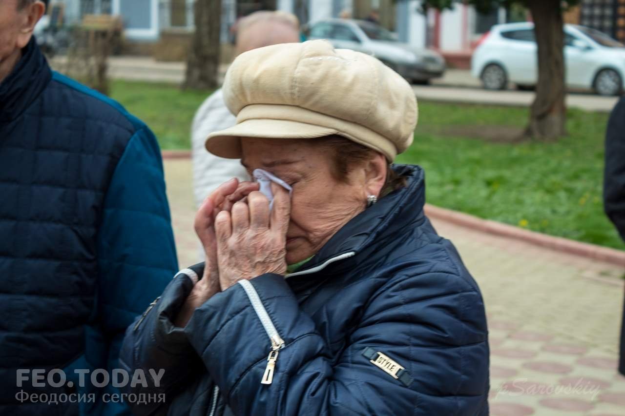 В Феодосии почтили память жертв трагедии в Кемерове #7643