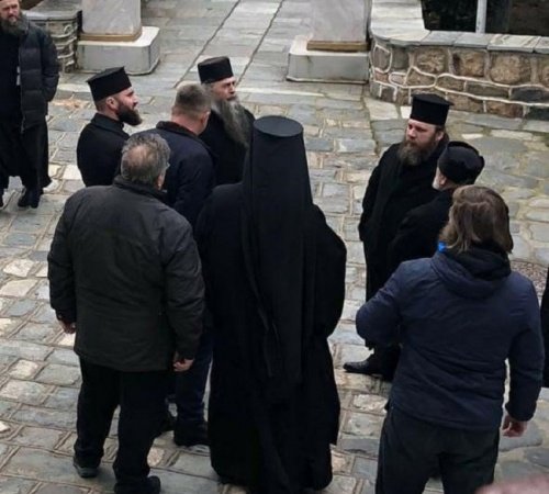 «Епископа» украинской «новой церкви» не пустили в монастырь на Афоне - СМИ