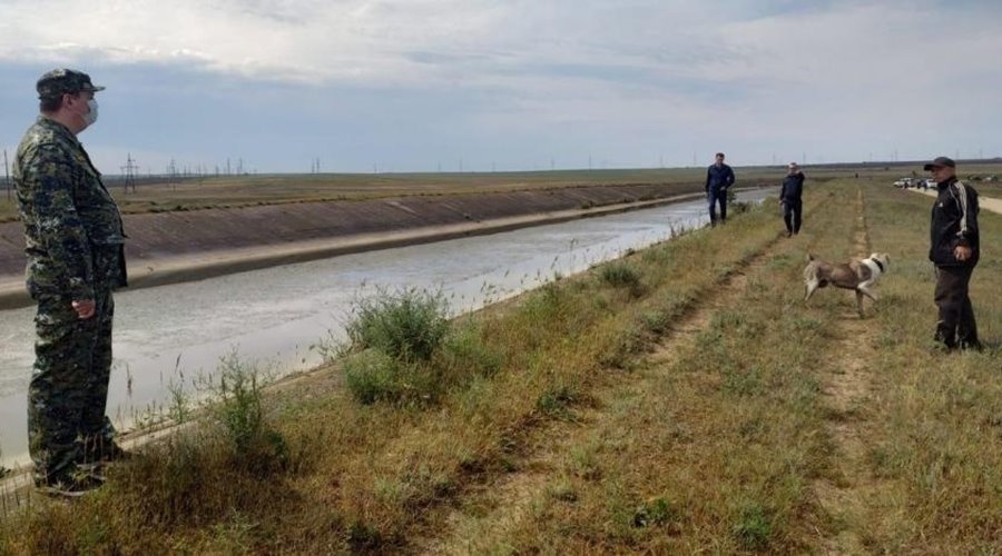 Водолазы нашли тело пропавшей девочки на дне Северо-Крымского канала