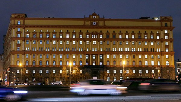 У здания ФСБ в Москве неизвестный начал стрельбу: есть пострадавшие