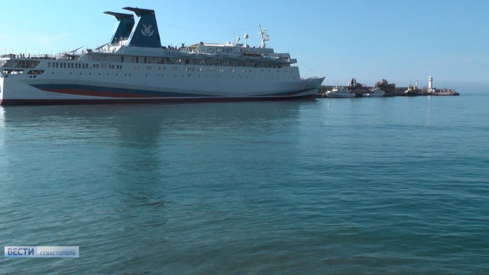 Круизный лайнер «Князь Владимир» впервые в этом году прибыл в Ялту