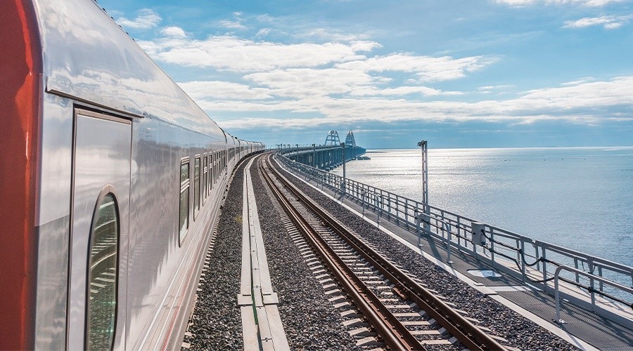 Поездами в Крым этим летом планируют привезти 2,3 млн туристов
