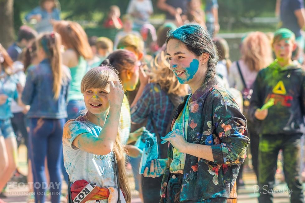 Фестиваль красок в Феодосии, май 2018 #11055