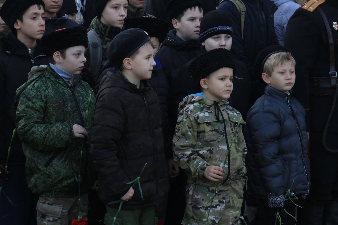 Фото митинга в память о Керченско-Феодосийском десанте #6477