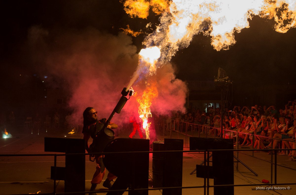 Фото фестиваля «Крым Fire-fest» в Коктебеле #2371