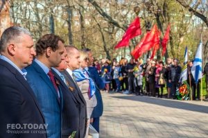 Митинг в День освобождения Феодосии от фашистских захватчиков #8253