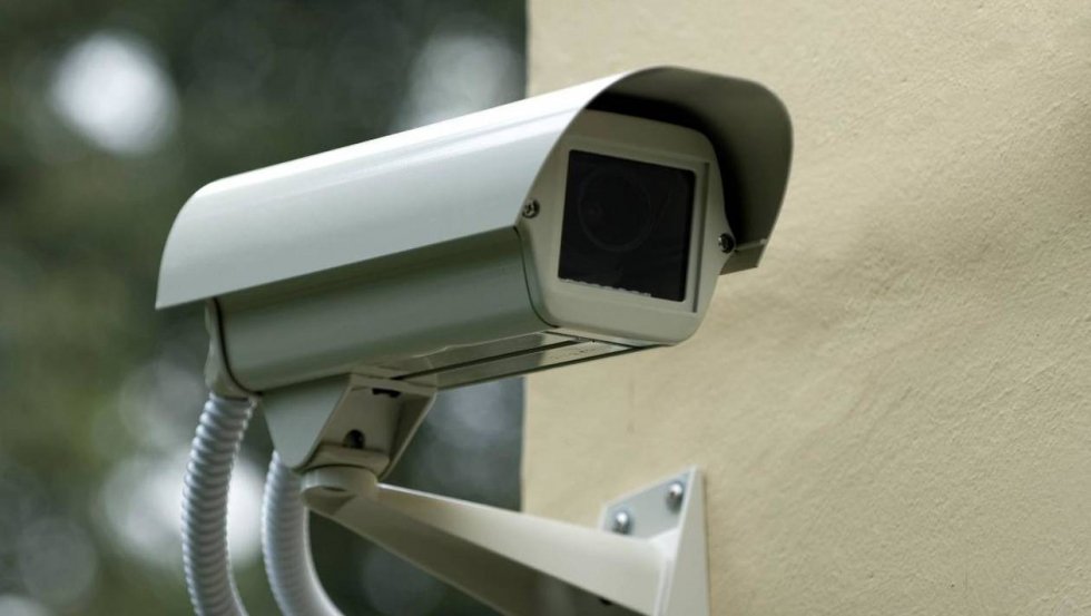 Феодосийские полицейские попросили управляющие компании установить видеокамеры во дворах многоэтажек