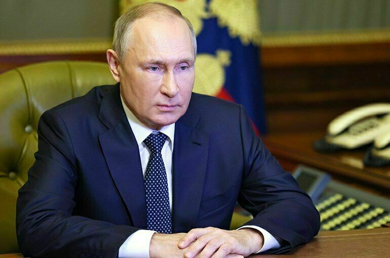 Путин ввел военное положение в четырех новых регионах РФ
