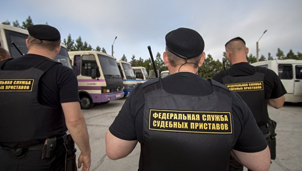 «Мобильный розыск»: севастополец лишился элитного авто из-за долга в 450 млн руб