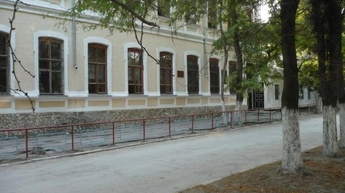 Подтопленная феодосийская школа №19 открылась после ремонта