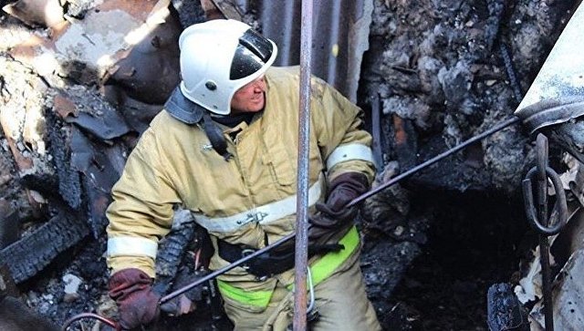 Смертельный пожар: в Джанкое в горящем доме погиб мужчина